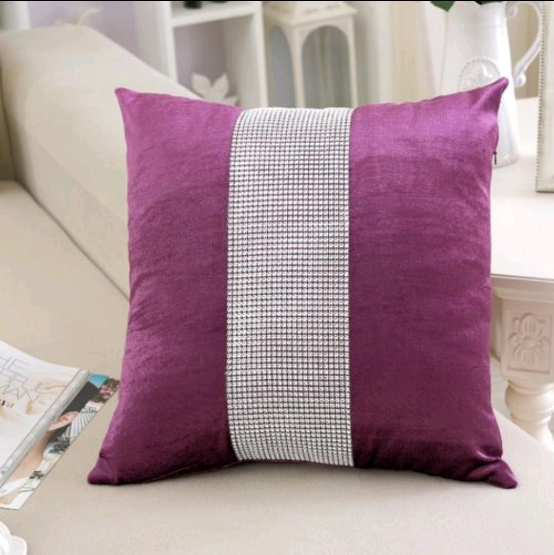 Sarung Bantal Kursi Sofa Syahrini / Pillow Cover 45x45cm
