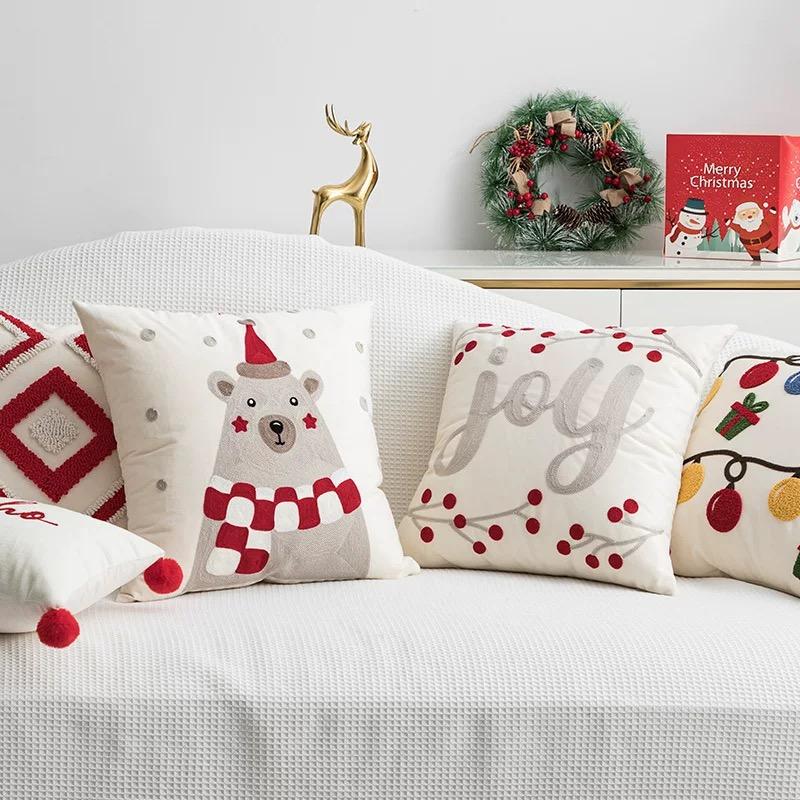 Cover Sarung Bantal Kursi Sofa Natal 45x45cm Christmas Premium Series