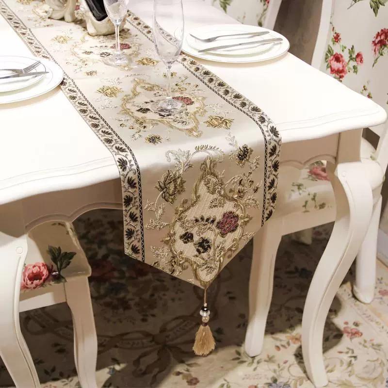 Table Runner / Bed Runner / Taplak Meja Makan Panjang Jumeirah Gold Hiasan Meja
