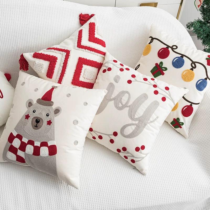 Cover Sarung Bantal Kursi Sofa Natal 45x45cm Christmas Premium Series