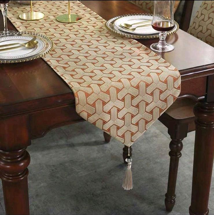 Taplak Meja Kain Panjang / Table Runner motif G0Y4RD ST Louis