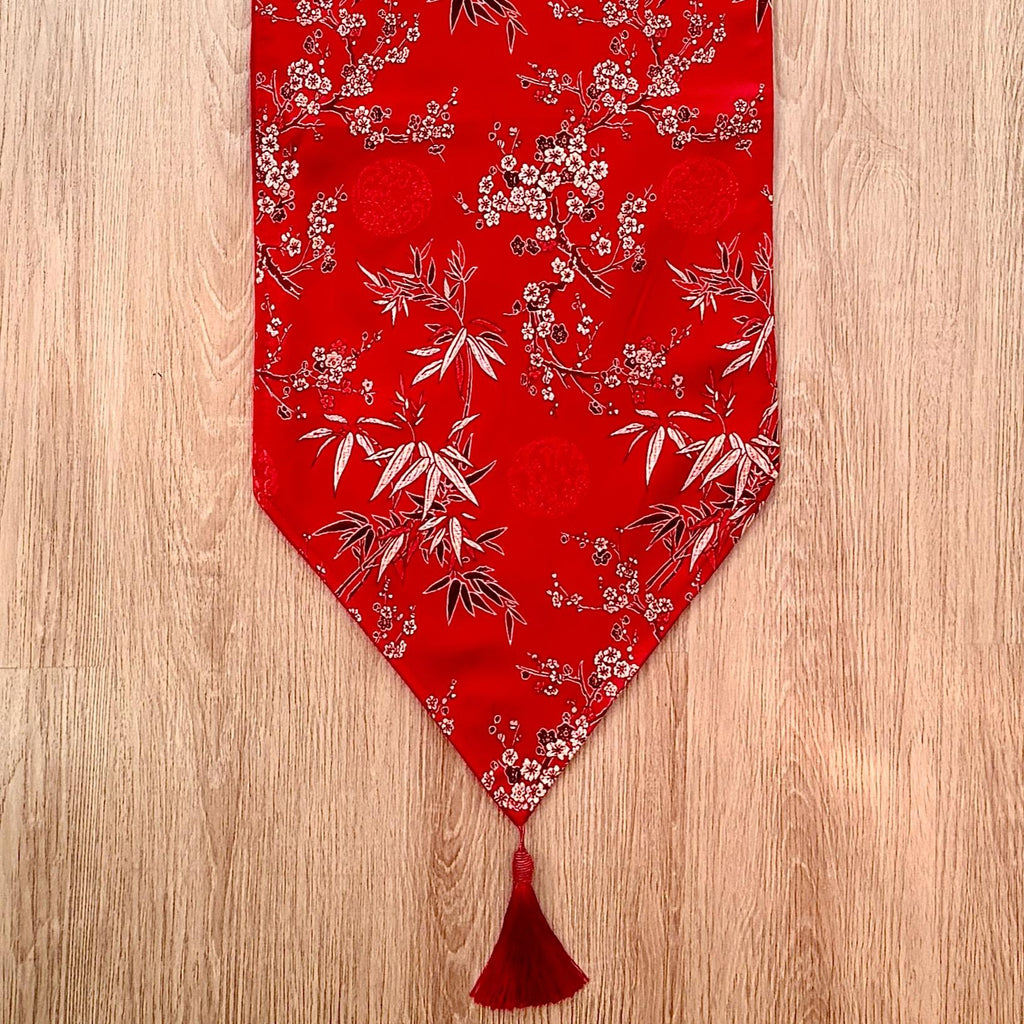 Coverta Shop Table Runner Meja Imlek Warna Merah Hoki Dekorasi Meja Tahun Baru China Golden Dynasty Elegan Mewah Khas Oriental
