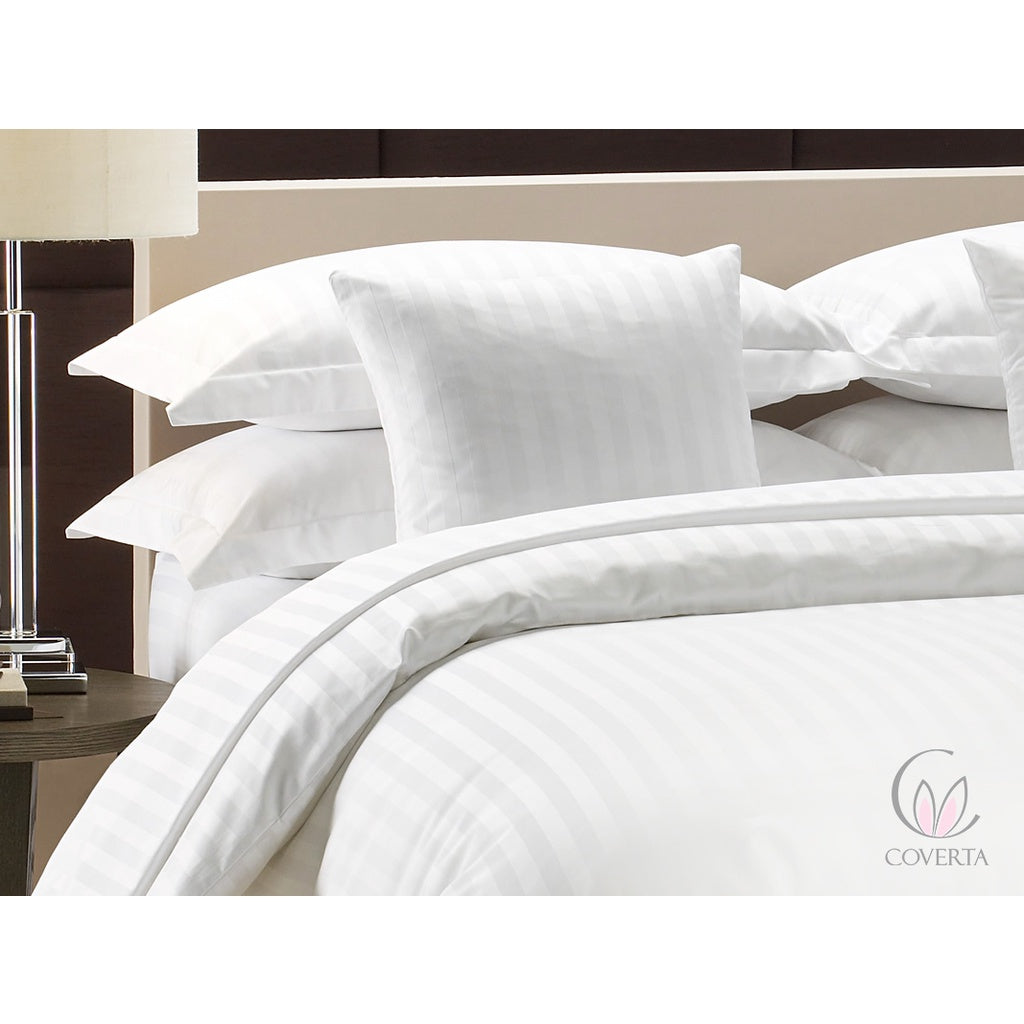 Duvet Hotel Set + Sprei Hotel Dobby 300TC Putih Salur / Kotak 160/180/200x200x40cm