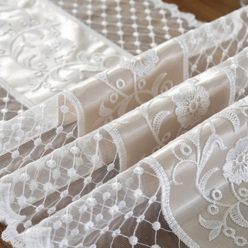 Table Runner Korean Premium Lace / Taplak Meja Tamu Panjang Renda