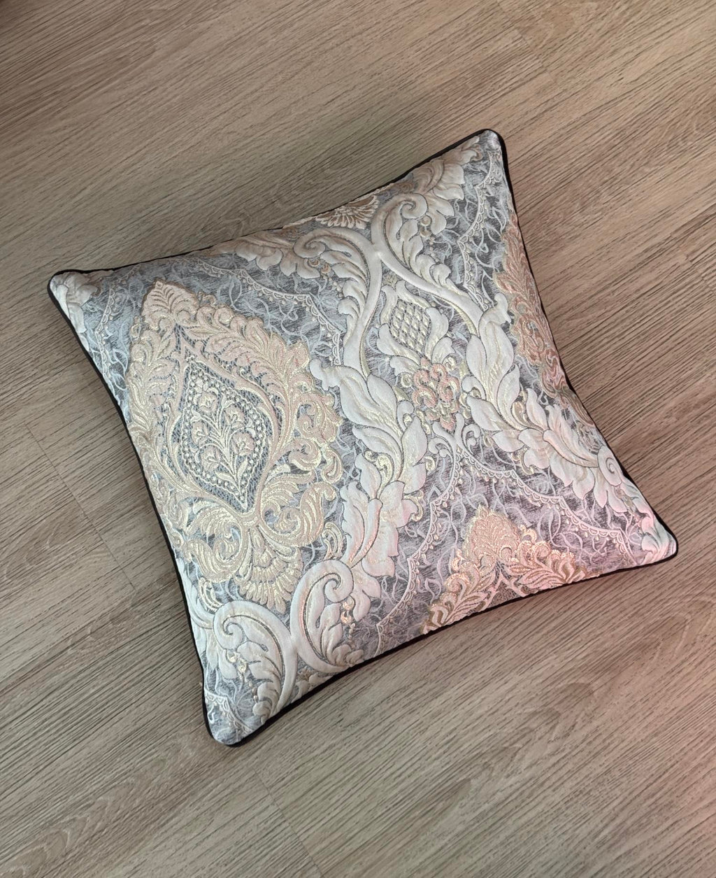 Sarung Bantal Sofa Victorian Mewah - Cover Bantal Dekorasi 45x45cm untuk Ruang Tamu