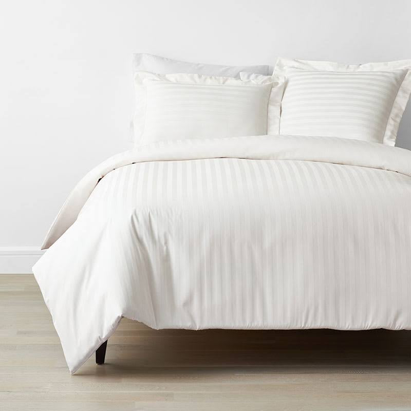 Duvet Hotel Set + Sprei Hotel Dobby Putih Salur / Kotak