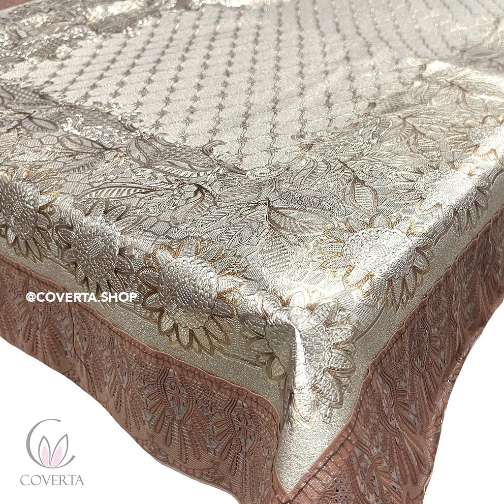 Taplak Meja Tamu Plastik Lace Waterproof Gold
