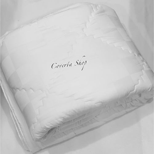 Bed Cover Hotel Putih Salur / Kotak Dobby Comforter 160x220cm (Tanpa Sprei)