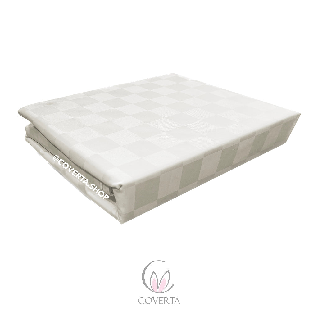 Duvet Cover Hotel / Sarung Duvet + Isi Quilt / Isi Duvet 220x230cm