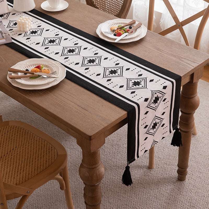 Table Runner Aesthetic Minimalis | Taplak Meja Panjang Monochrome