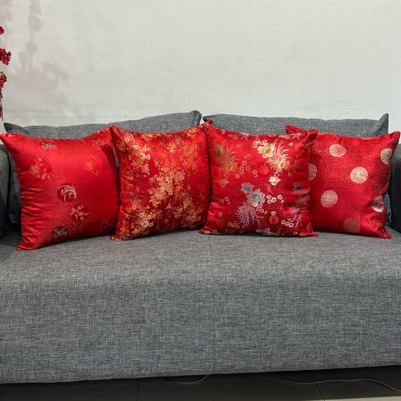 Sarung Bantal 45x45 cm Sofa Imlek Motif Merah Emas Elegan – Dekorasi Rumah Tahun Baru